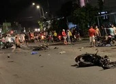 Ô tô đâm hàng loạt xe máy ở Hội An làm 3 người thương vong