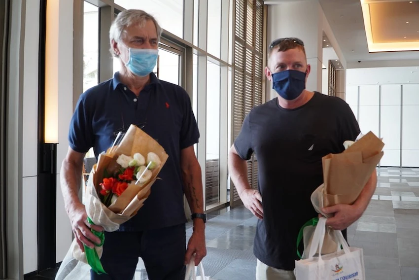 Khách quốc tế đầu tiên đến VN: 'Tôi như được trở về nhà' ảnh 2 Khách quốc tế đầu tiên đến VN: 'Tôi như được trở về nhà' ảnh 2