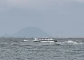 Tìm thấy thi thể cháu gái 3 tuổi vụ lật ca nô chở 39 người