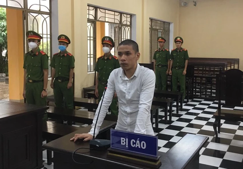 TAND tỉnh Quảng Nam tuyên phạt bị cáo Lê Ngọc Thanh Sang 17 năm tù về tội Giết người. TAND tỉnh Quảng Nam tuyên phạt bị cáo Lê Ngọc Thanh Sang 17 năm tù về tội Giết người.