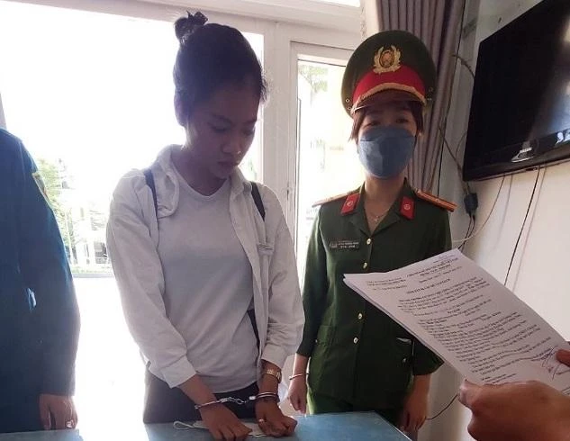 Trần Thị Nhơn lừa đảo chiếm đoạt tài sản của nhiều bị hại. Ảnh: CA