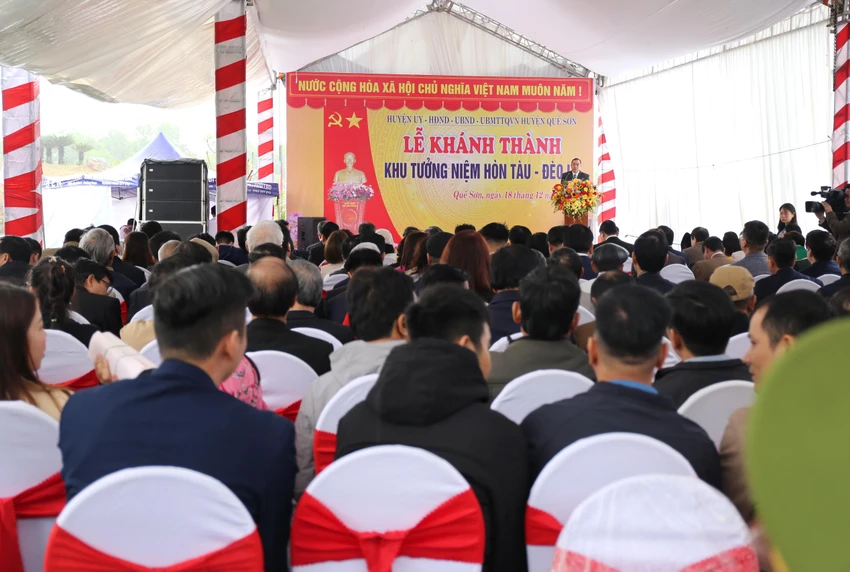 Quang cảnh buổi lễ khánh thành Khu tưởng niệm Hòn Tàu - Đèo Le. Ảnh: TN Quang cảnh buổi lễ khánh thành Khu tưởng niệm Hòn Tàu - Đèo Le. Ảnh: TN