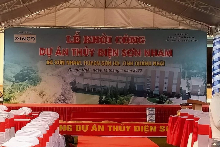 Mạo danh chủ đầu tư tổ chức Lễ khởi công dự án thuỷ điện Sơn Nham. Ảnh: Cờ đỏ Sơn Hà Mạo danh chủ đầu tư tổ chức Lễ khởi công dự án thuỷ điện Sơn Nham. Ảnh: Cờ đỏ Sơn Hà