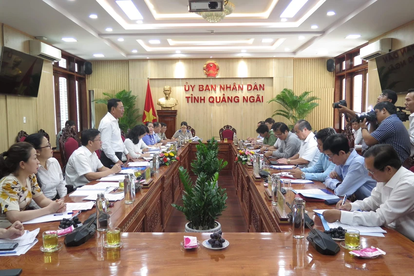Đoàn công tác của Ban chỉ đạo Trung ương về phòng, chống tham nhũng, tiêu cực làm việc tại UBND tỉnh Quảng Ngãi. Ảnh: TN Đoàn công tác của Ban chỉ đạo Trung ương về phòng, chống tham nhũng, tiêu cực làm việc tại UBND tỉnh Quảng Ngãi