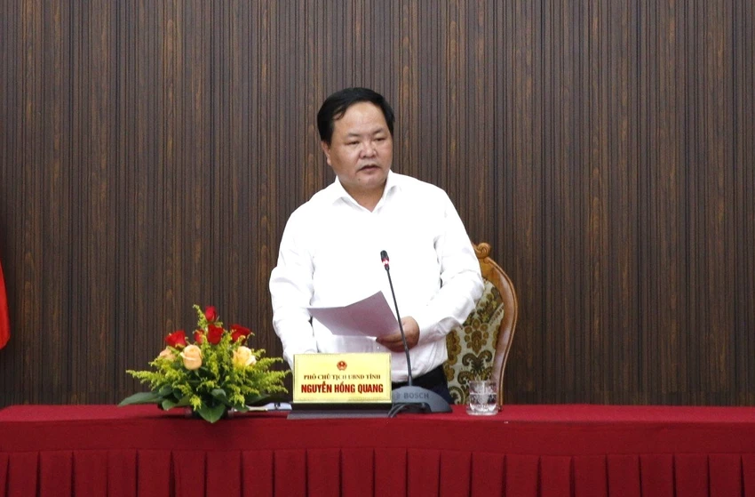 Phó Chủ tịch UBND tỉnh Quảng Nam Nguyễn Hồng Quang chủ trì buổi họp báo. Ảnh: TN