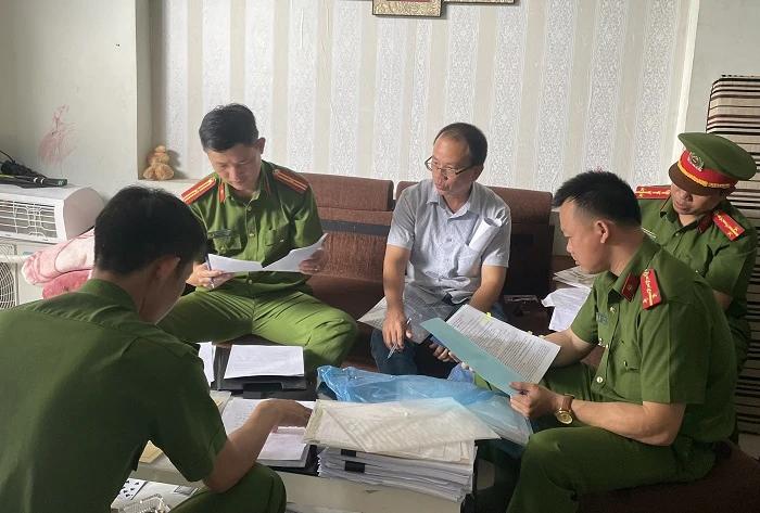 ban-1-thua-dat-cho-nhieu-nguoi-2.jpeg