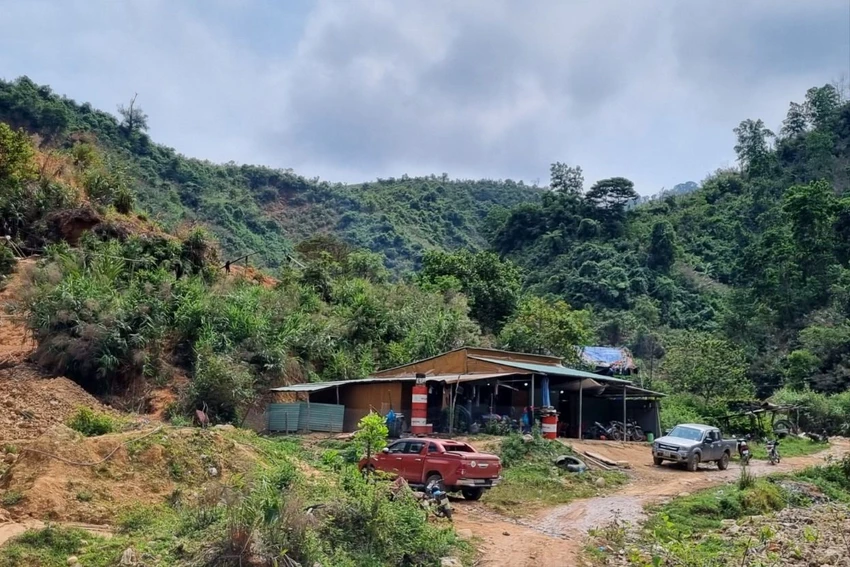 khai-thac-vang-trai-phep-5.jpeg