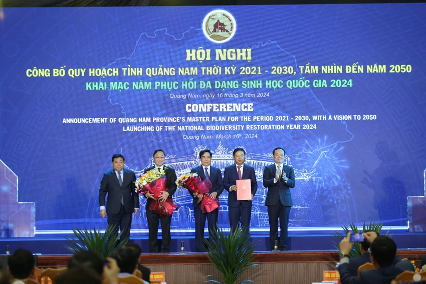 quang-nam-khong-danh-doi-moi-truong-lay-phat-trien-kinh-te-1.jpeg