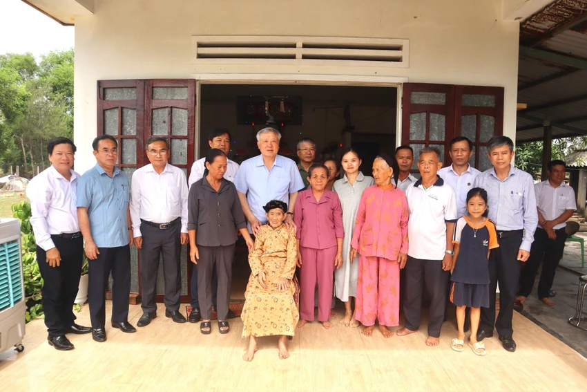 chan-an-toa-an-nhan-dan-toi-cao-Nguyen-Hoa-Binh-2.jpeg
