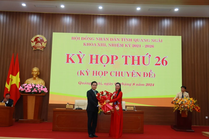 tan-chu-tich-ubnd-tinh-Quang-Ngai-2.jpeg