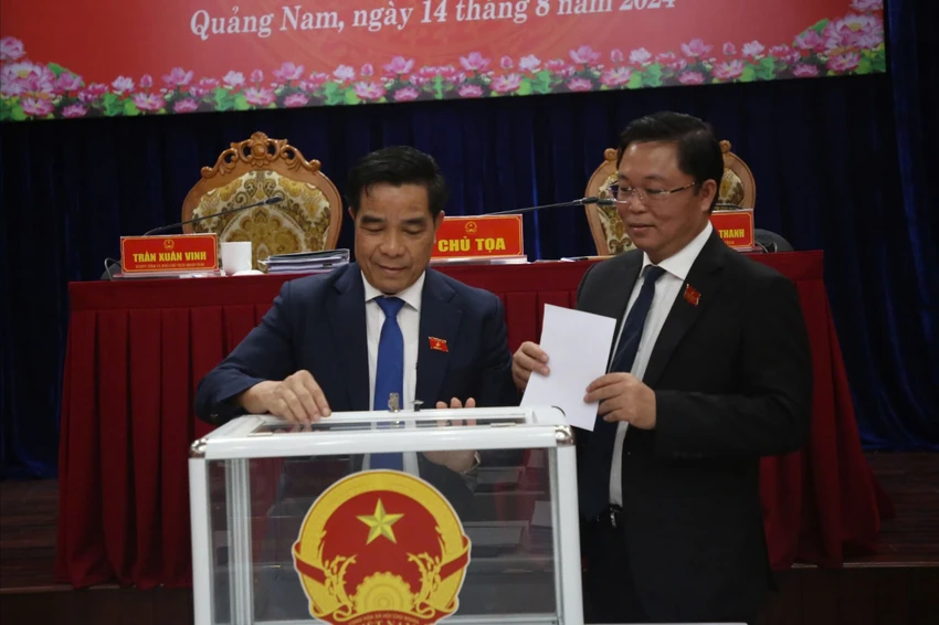 tan-chu-tich-hdnd-tinh-Quang-Nam-2.jpeg