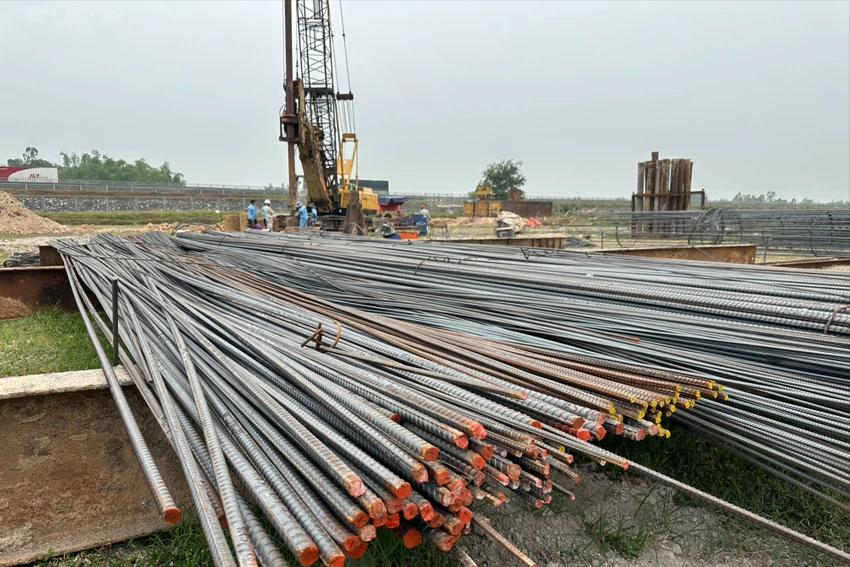uong-gan-500-ti-khoi-cong-xong-an-binh-bat-dong-27.JPG