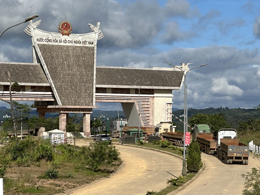 cong-ty-Viet-Lao-2.JPG