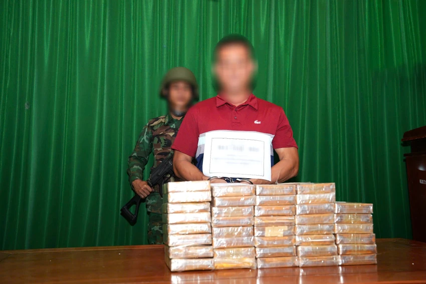 mang-38-banh-heroin-vao-Viet-Nam-3.jpeg