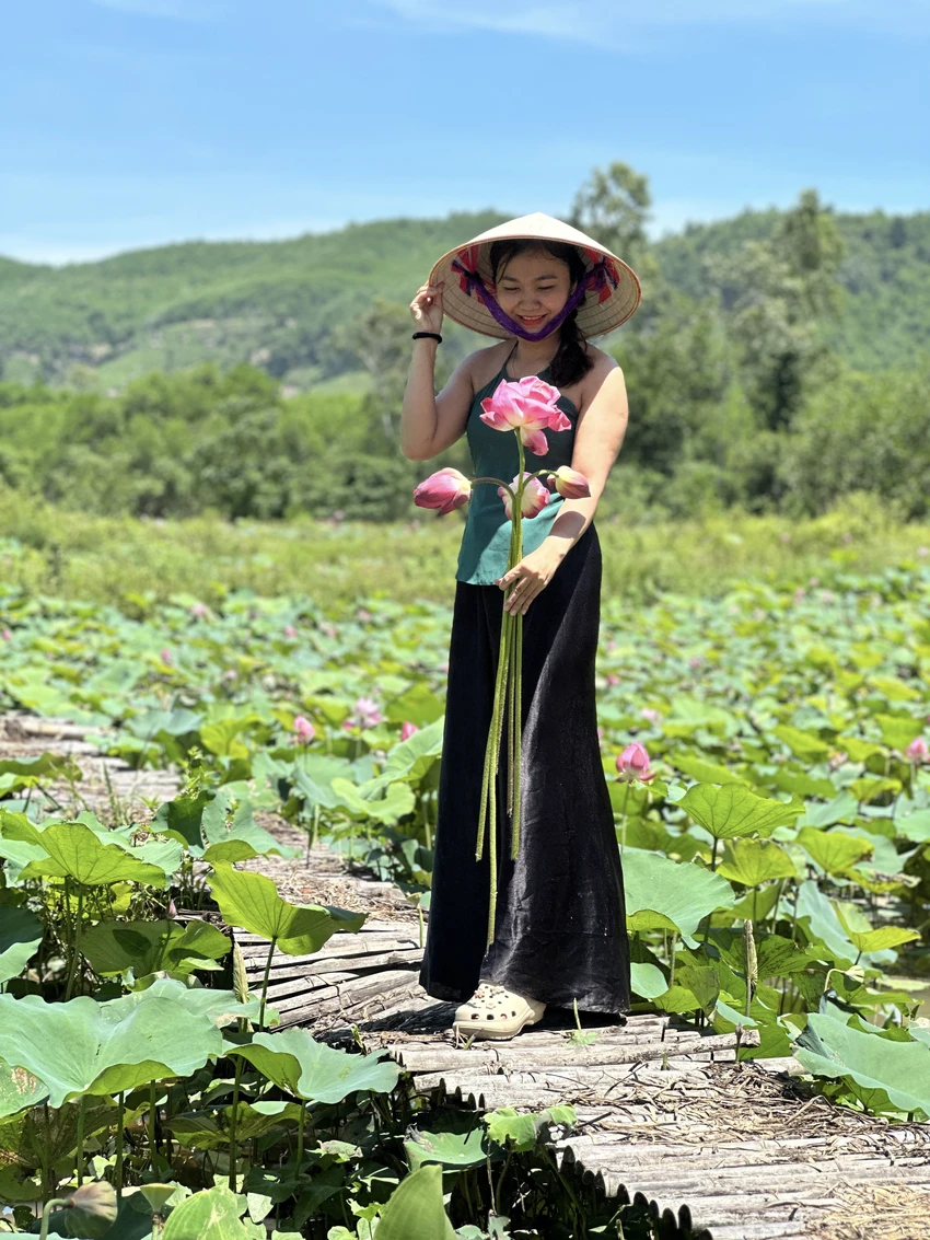 Thich-thu-check-in-dam-san-tra-ly-lon-nhat-Quang-Nam-21.jpg