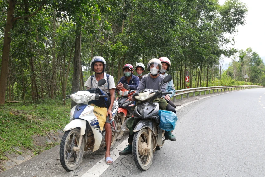 nhặt ươi bay