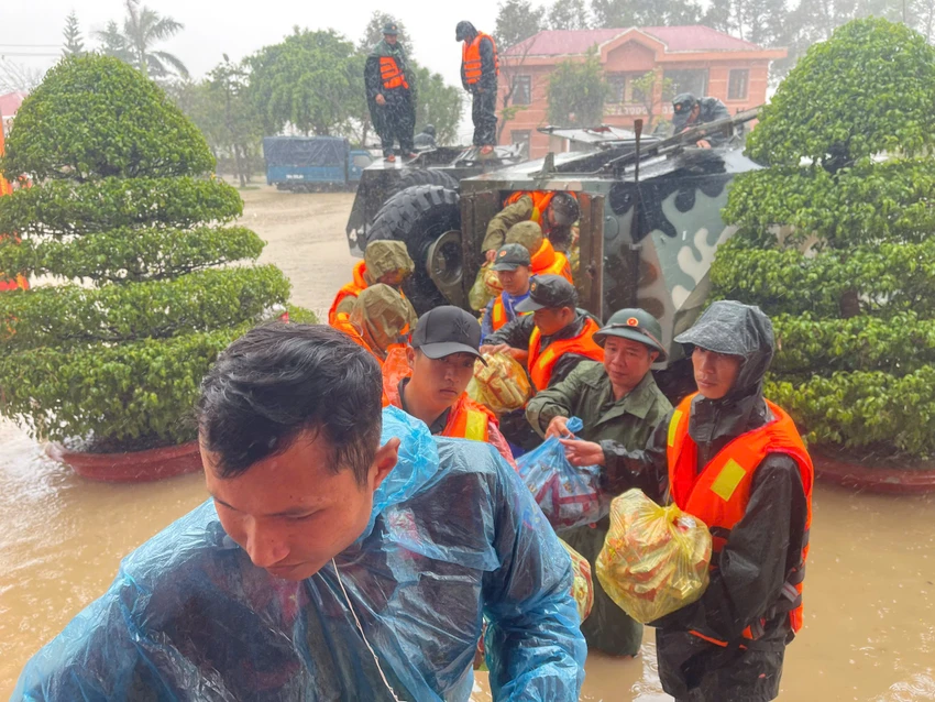 xe-thiet-giap-8.jpeg