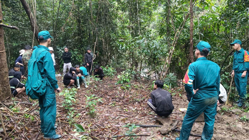 khai-thac-vang-trai-phep-1.jpeg