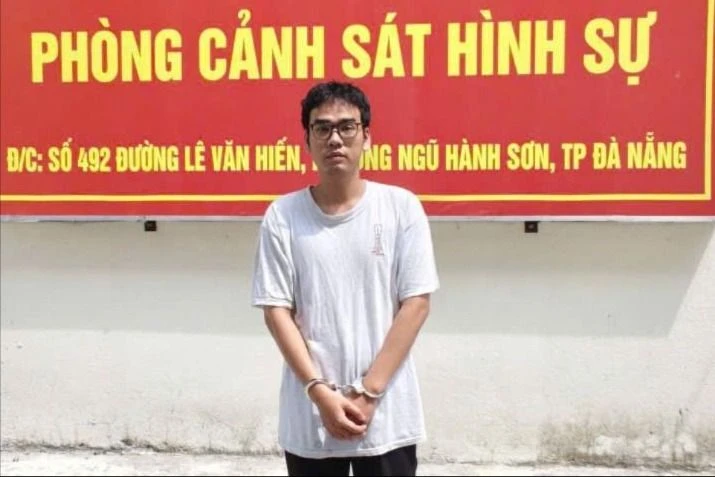 ep-ban-gai-cu-quan-he-tinh-duc-1.jpeg