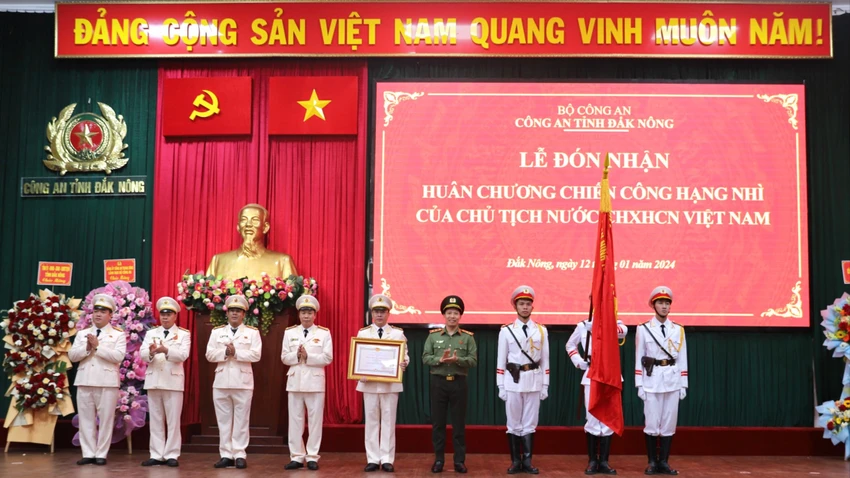 công an.jpg