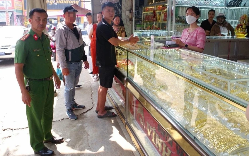 tiệm vàng.jpg