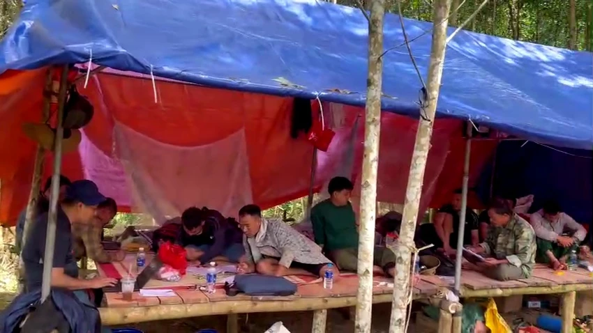 khai thác vàng.jpg