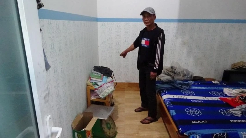két sắt.jpg