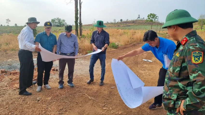 cưỡng chế.jpg