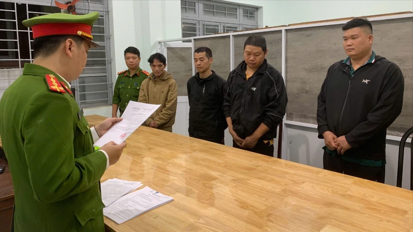 hoạt chất cấm 1.jpg
