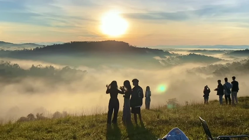 đi săn mây.jpg