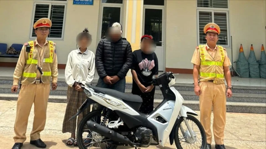 bốc đầu xe.jpg