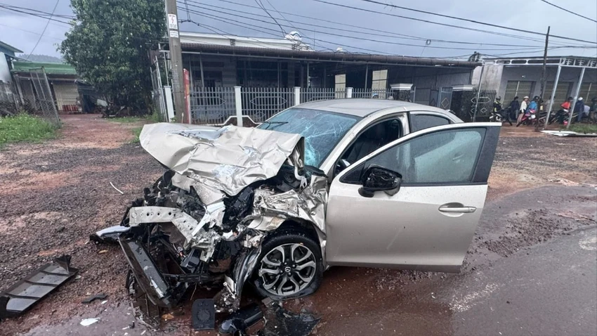 XE CỨU THƯƠNG 1.jpg