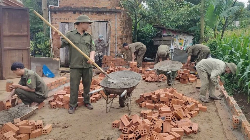 xóa nhà tạm 5.jpg