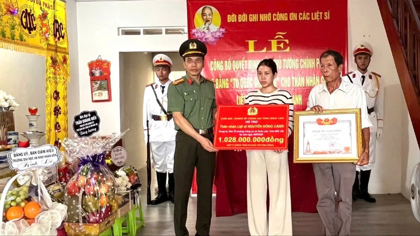 Nguyễn Đông Cánh 200.jpg