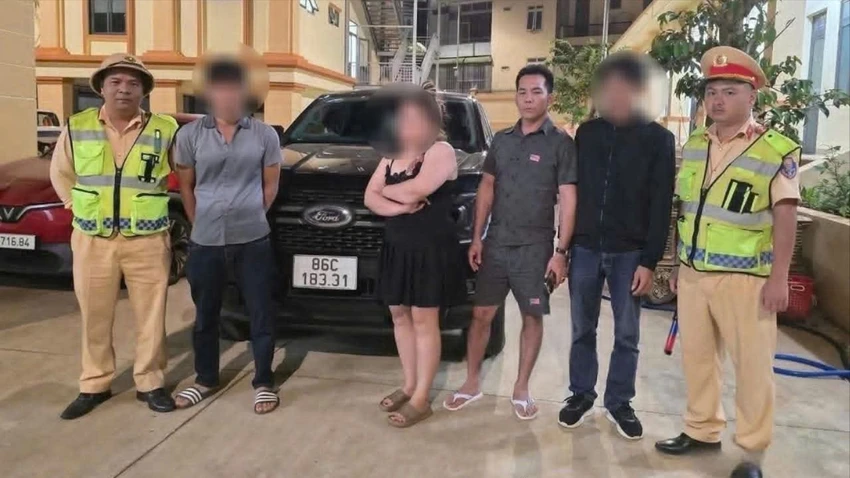 tài xế xe tải 100.jpg