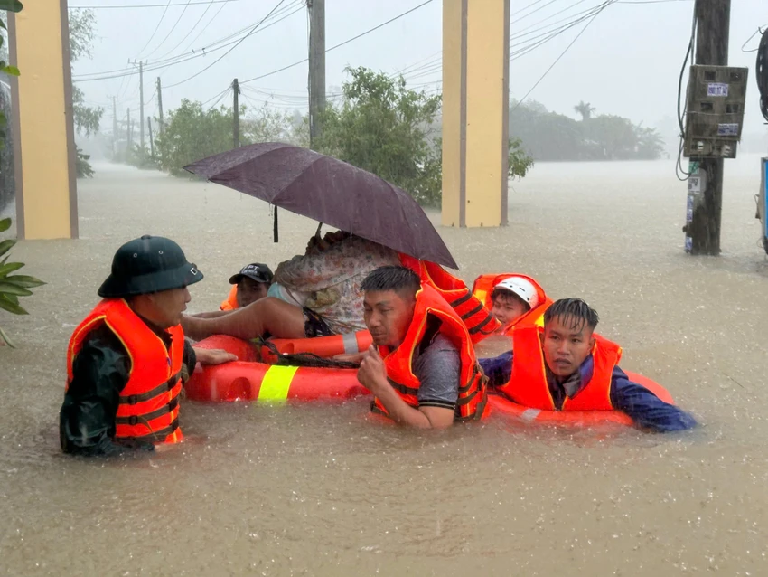 XẢ LŨ.jpg
