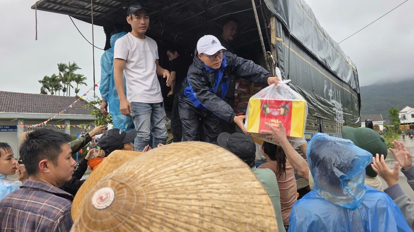 mưa lũ xvy.jpg