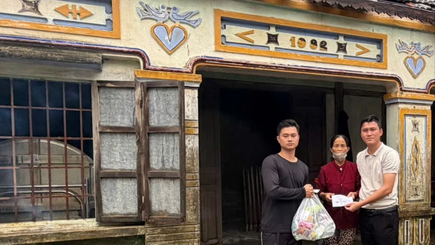 mưa lũ y.jpg