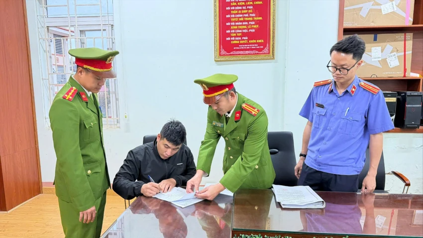 đâm tài xế.jpg