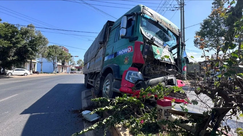 XE TẢI.jpg