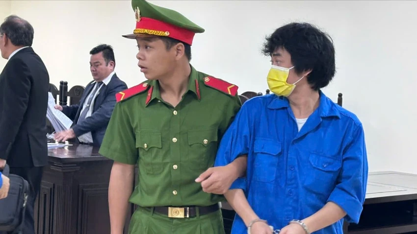 vIỆT á 1.jpg