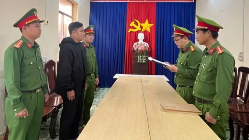 KHỞI TỐ.jpg