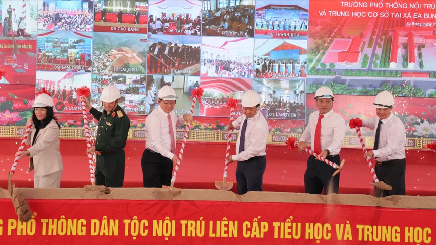 khởi công 2.jpg