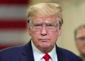Ông Trump âm tính COVID-19 sau khi người phục vụ riêng nhiễm