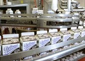 Vinamilk ủng hộ 23.000 lít sữa cho người dân Mỹ