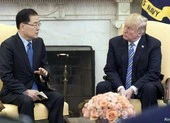Chính phủ nước ngoài đầu tiên lên tiếng về sách của ông Bolton