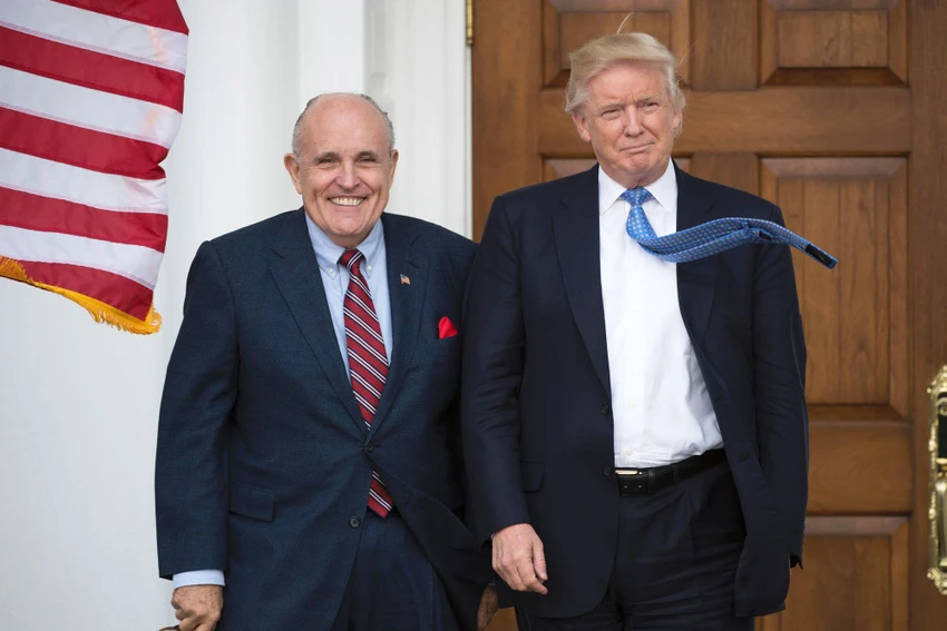 Khó khăn chồng chất đối với Tổng thống Trump ảnh 94