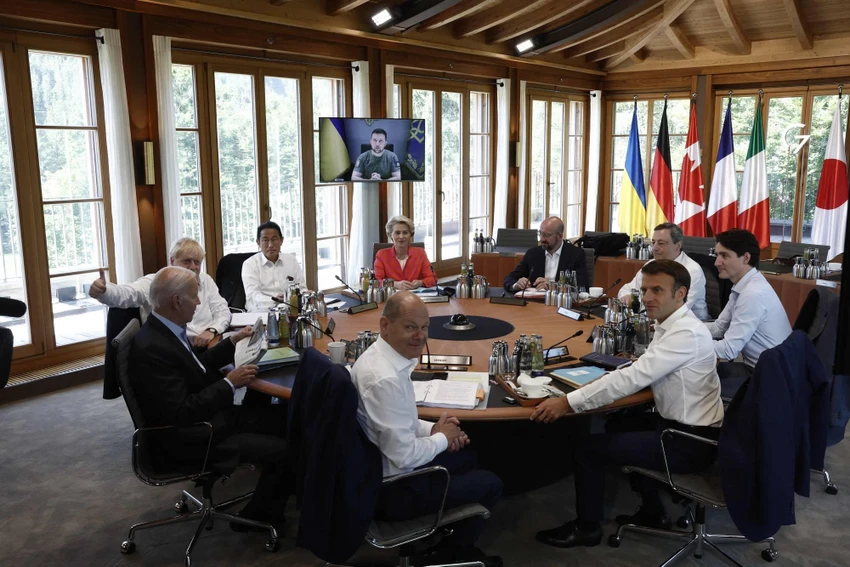 Các nhà lãnh đạo nhóm G7 tại cuộc họp ở Bavaria (Đức). Ảnh: REUTERS Các nhà lãnh đạo nhóm G7 tại cuộc họp ở Bavaria (Đức). Ảnh: REUTERS