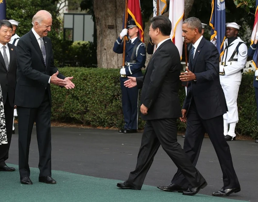 Ông Biden trong cuộc gặp ông Tập Cận Bình hồi năm 2015, khi còn là phó tổng thống Mỹ. Ảnh: AFP