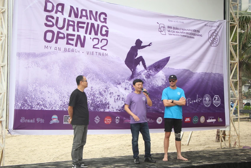 Trưởng ban quản lý bán đảo Sơn Trà Nguyễn Đức Vũ phát biểu khai mạc. Ảnh: NGÔ QUANG Trưởng ban quản lý bán đảo Sơn Trà Nguyễn Đức Vũ phát biểu khai mạc. Ảnh: NGÔ QUANG